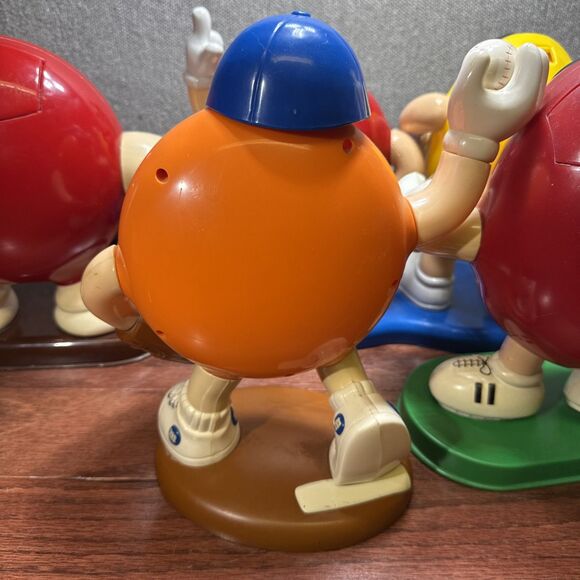 Lot Of 5 Vintage 90’s M&M Candy Dispensers-Baseball, Football, Basketball, Etc. - Picture 11 of 11
